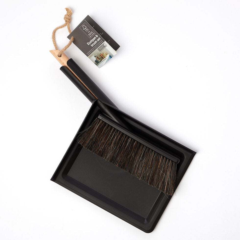 Horsehair broom + dustpan set